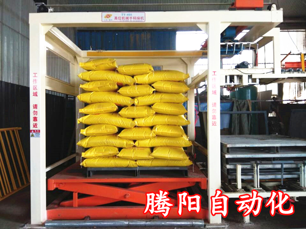化肥全自動(dòng)碼垛機(jī)可以替代幾個(gè)人工？