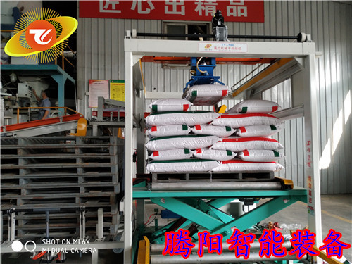 飼料行業(yè)為什么要選購高位碼垛機(jī)(圖文)